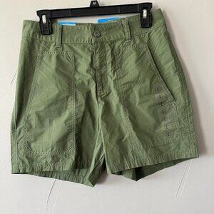 NWT Columbia Women's Size 6 Ins 5 Holly Hideaway Hunter Green Shorts